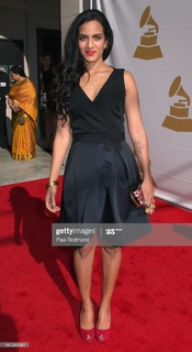 Anoushka Shankar feet photo 11