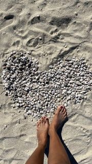 Anoushka Shankar feet photo 13