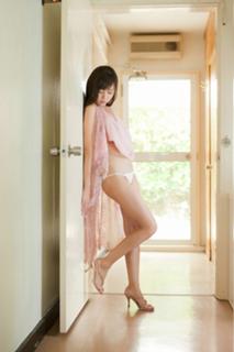 Anri Sugihara feet photo thumbnail