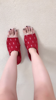 Anri Sugihara feet photo thumbnail