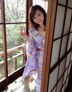 Anri Sugihara feet photo thumbnail