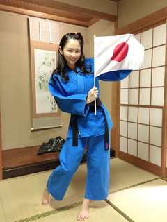 Anri Sugihara feet photo thumbnail
