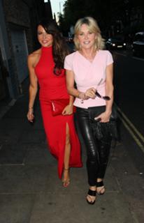 Anthea Turner feet photo thumbnail