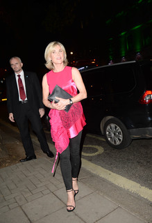 Anthea Turner feet photo thumbnail