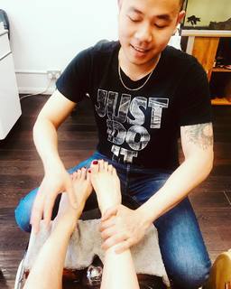 Anthea Turner feet photo thumbnail