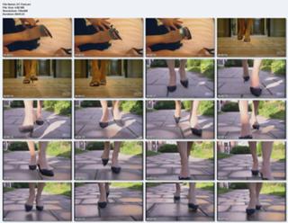 Anthea Turner feet photo thumbnail