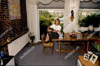 Anthea Turner feet photo thumbnail