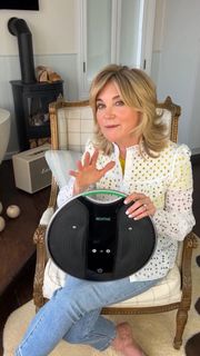 Anthea Turner feet photo 4