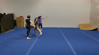 Antje Traue feet photo thumbnail