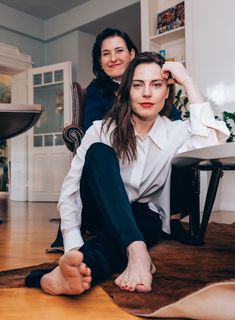 Antje Traue feet photo thumbnail