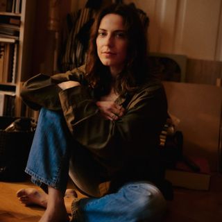 Antje Traue feet photo 2