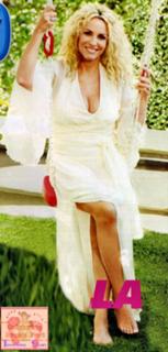 Antonella Clerici feet photo thumbnail