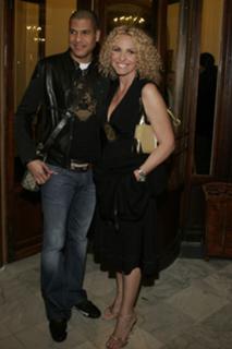 Antonella Clerici feet photo thumbnail