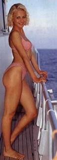 Antonella Elia feet photo 9