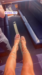 Antonella Fiordelisi feet photo thumbnail