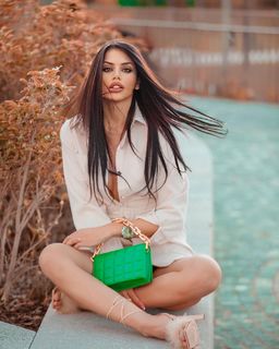 Antonella Fiordelisi feet photo thumbnail