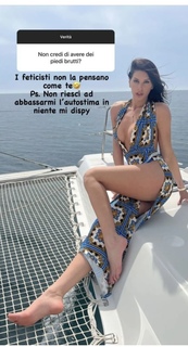 Antonella Fiordelisi feet photo thumbnail