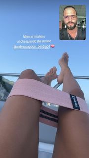 Antonella Fiordelisi feet photo thumbnail