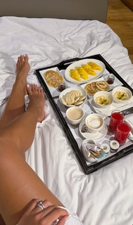 Antonella Fiordelisi feet photo thumbnail