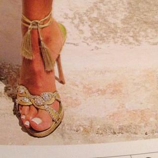 Antonella Mosetti feet photo thumbnail