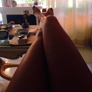 Antonella Mosetti feet photo thumbnail