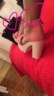 Antonella Mosetti feet photo thumbnail