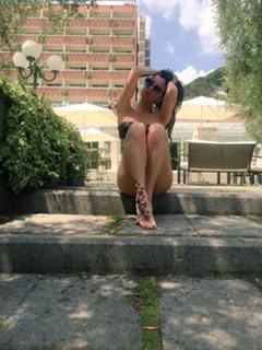 Antonella Mosetti feet photo thumbnail