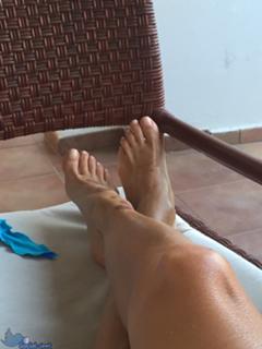 Antonella Mosetti feet photo thumbnail