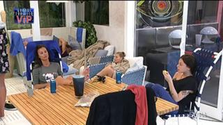 Antonella Mosetti feet photo thumbnail