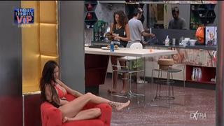 Antonella Mosetti feet photo thumbnail