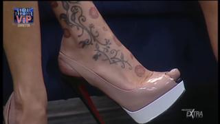 Antonella Mosetti feet photo thumbnail