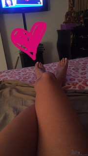 Antonella Mosetti feet photo thumbnail