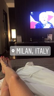 Antonella Mosetti feet photo thumbnail
