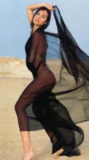 Antonella Mosetti feet photo thumbnail