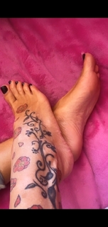Antonella Mosetti feet photo thumbnail