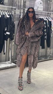 Antonella Mosetti feet photo thumbnail