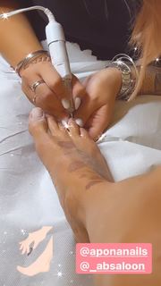 Antonella Mosetti feet photo thumbnail