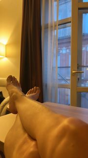 Antonella Mosetti feet photo thumbnail