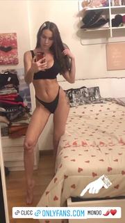 Antonella Mosetti feet photo thumbnail