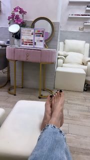 Antonella Mosetti feet photo thumbnail