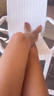 Antonella Mosetti feet photo thumbnail