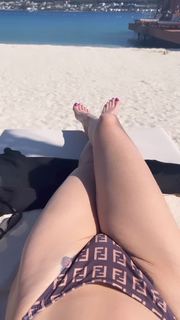 Antonella Mosetti feet photo thumbnail