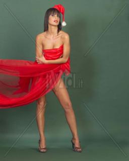 Antonella Mosetti feet photo thumbnail