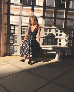 Antonia Gentry feet photo thumbnail