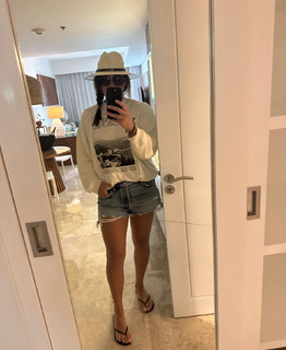 Antonia Lofaso feet photo 3