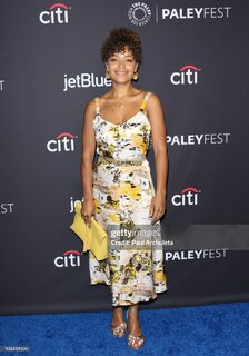 Antonia Thomas feet photo thumbnail