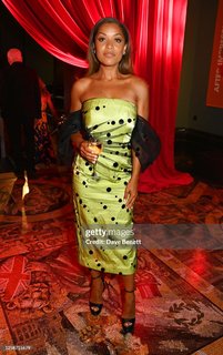 Antonia Thomas feet photo thumbnail