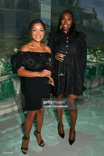 Antonia Thomas feet photo thumbnail