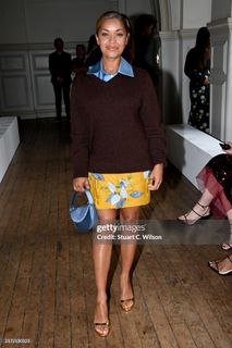 Antonia Thomas feet photo thumbnail