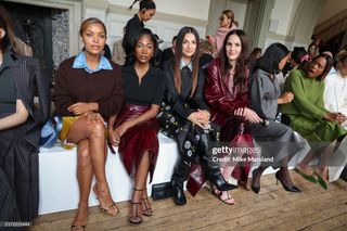 Antonia Thomas feet photo thumbnail